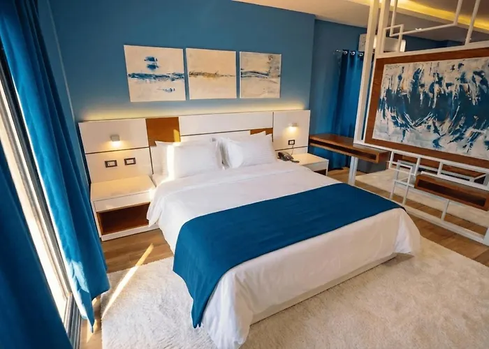 Travelholic New Cairo Residence